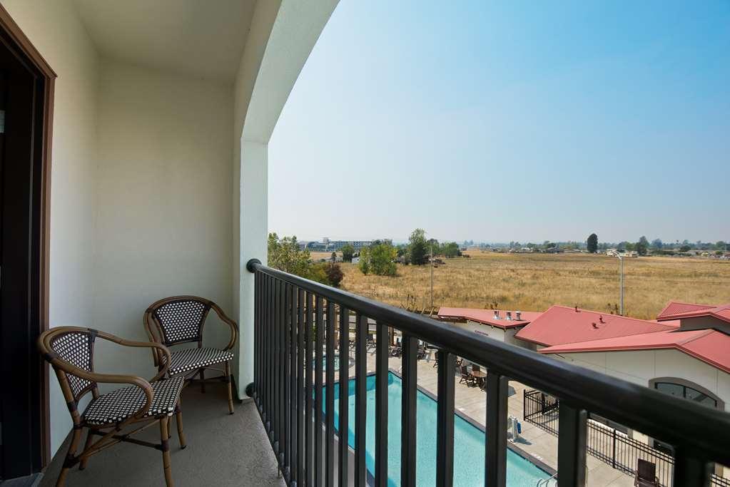 Oxford Suites Sonoma - Rohnert Park Extérieur photo